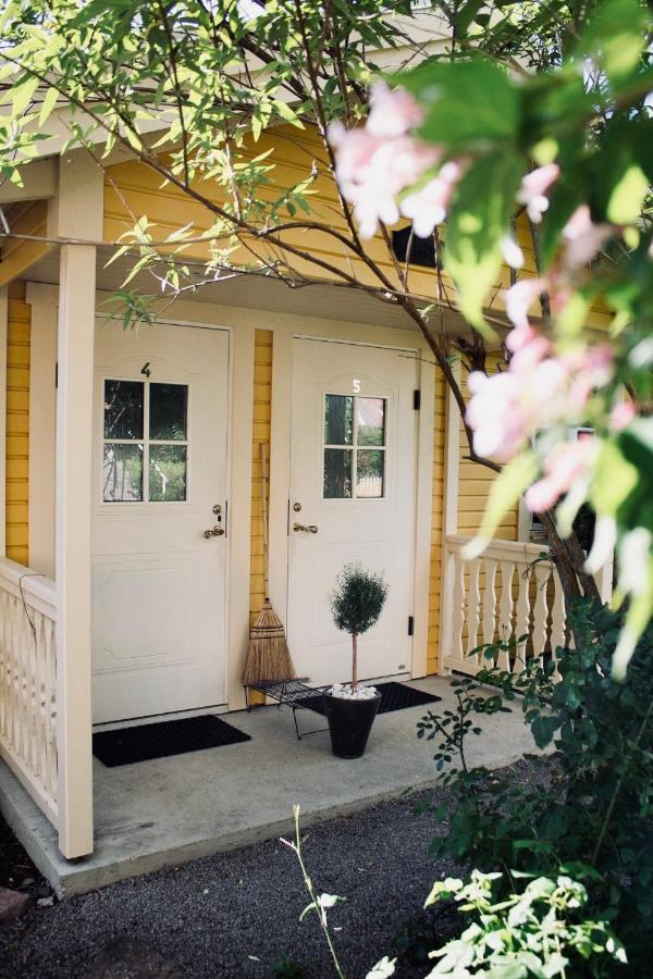 Villa Sol B&B And Hostel Борихолм Екстериор снимка
