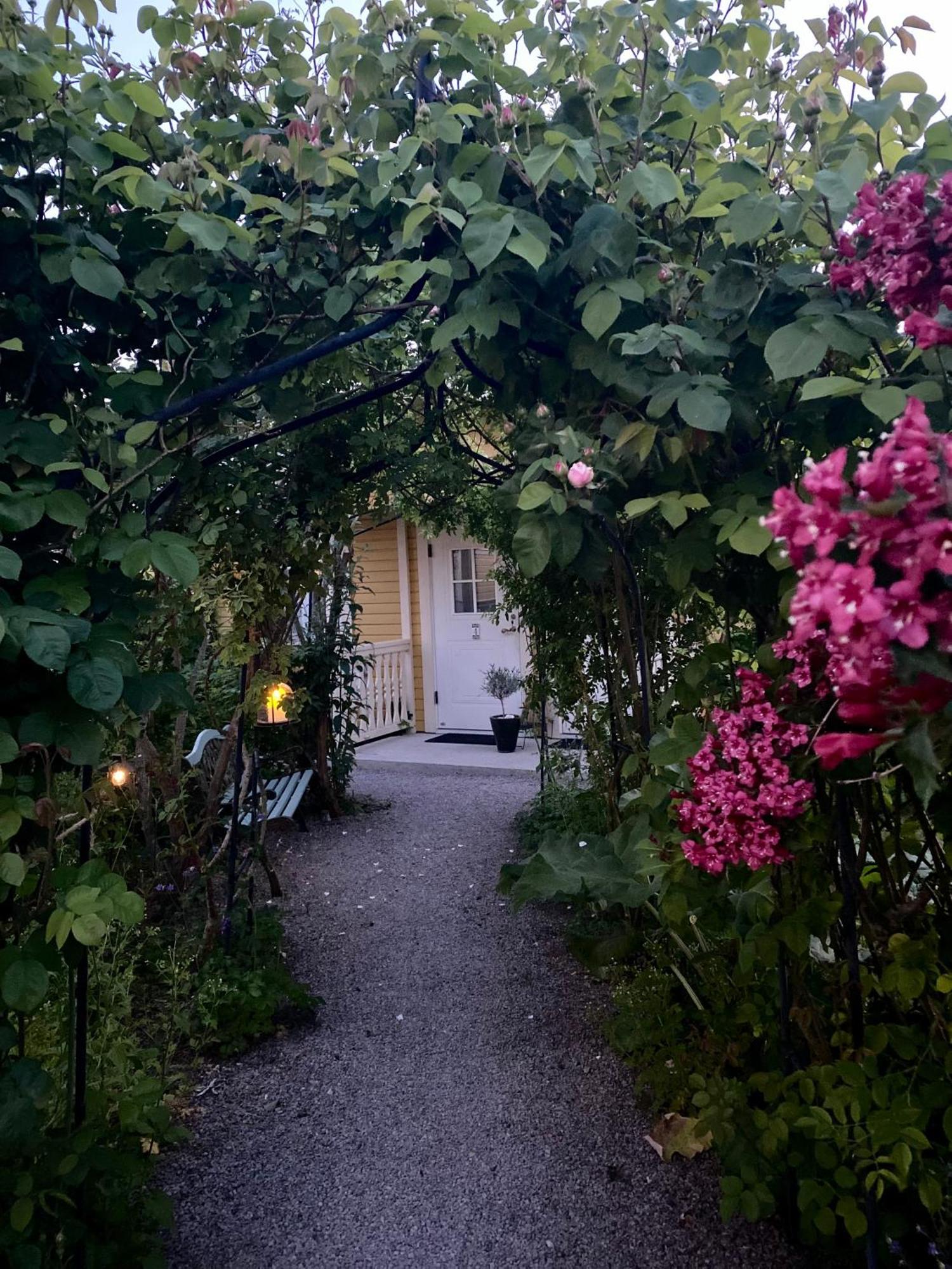 Villa Sol B&B And Hostel Борихолм Екстериор снимка